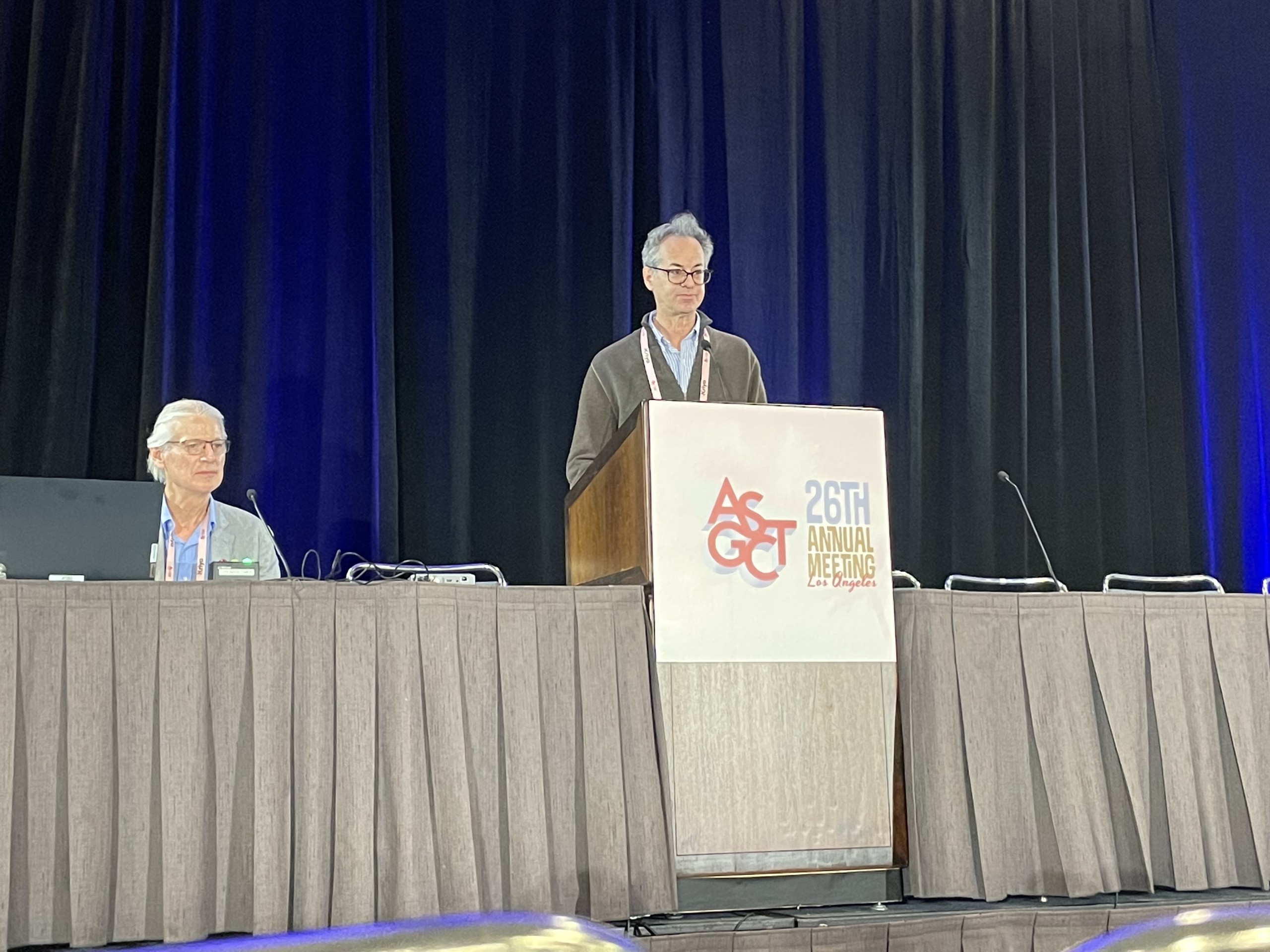Gerald Lipshutz giving a talk at the 2023 ASGCT Meeting in Los Angeles